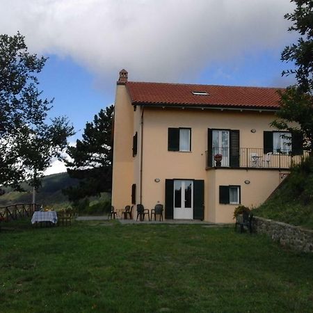 La Casa Gialla Belvedere Кортона Екстериор снимка