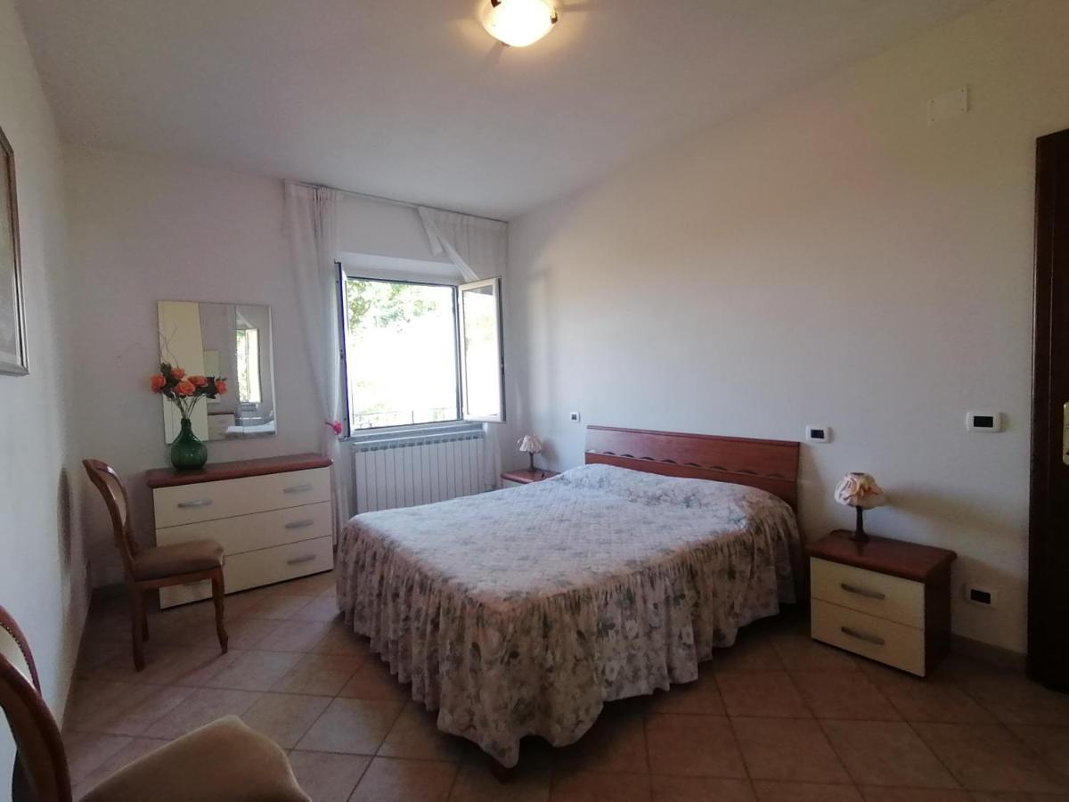 La Casa Gialla Belvedere Кортона Екстериор снимка